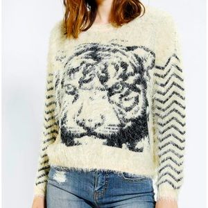 By Corpus fuzzy sweater